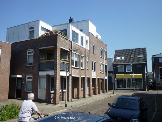 C H Moensstraat 1 - 