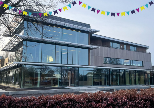 Weer open op de Jan Ligthartstraat 5