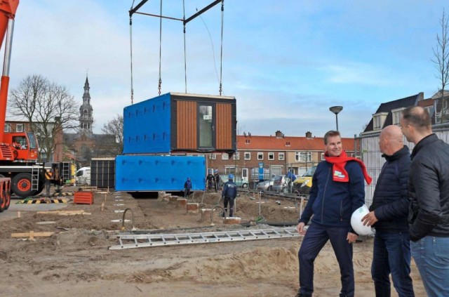 Wisselwoningen in de Bilderdijkstraat in Heemskerk geplaatst