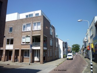 C H Moensstraat 1 - 